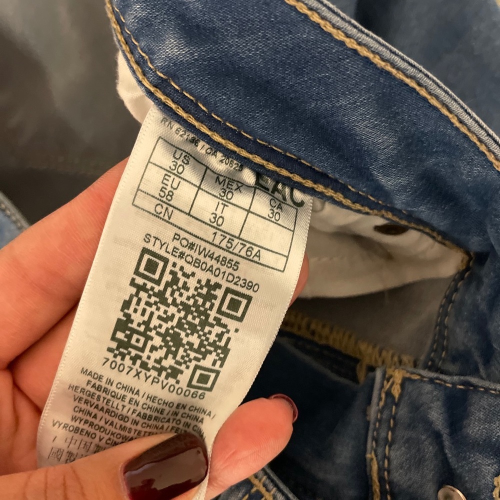 Jeans - Picture 3 of 3